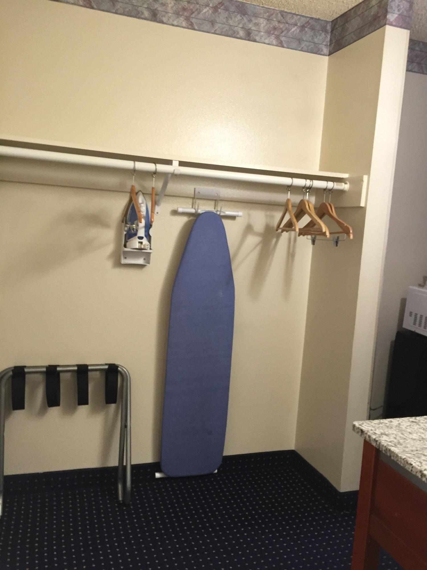 Days Inn By Wyndham Ridgecrest Near China Lake Naval Station Exteriör bild